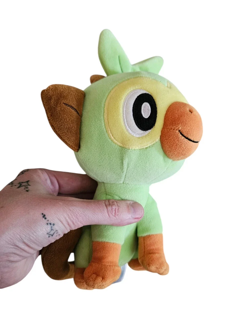 Pokemon Official GROOKEY 8